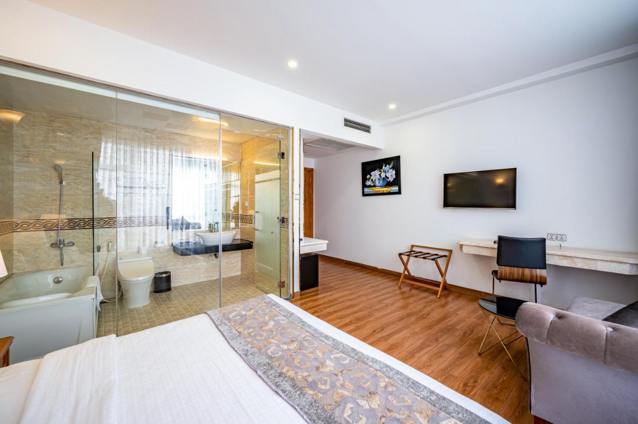 Acnos Grand Hotel Хошимин Экстерьер фото