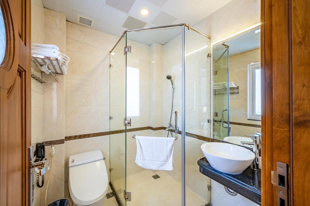 Acnos Grand Hotel Хошимин Экстерьер фото